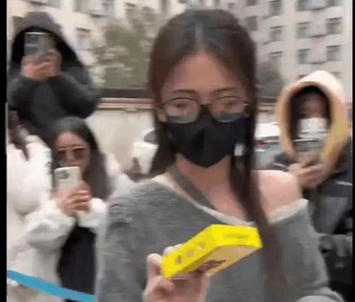 河南吃瓜爆料男孩视频,揭秘幕后故事  第1张